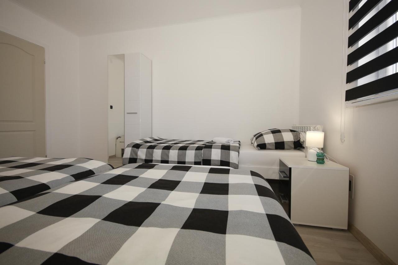 Apartments Sweet Home Otočac Extérieur photo