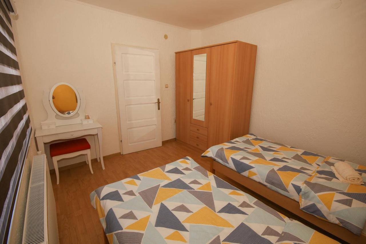 Apartments Sweet Home Otočac Extérieur photo