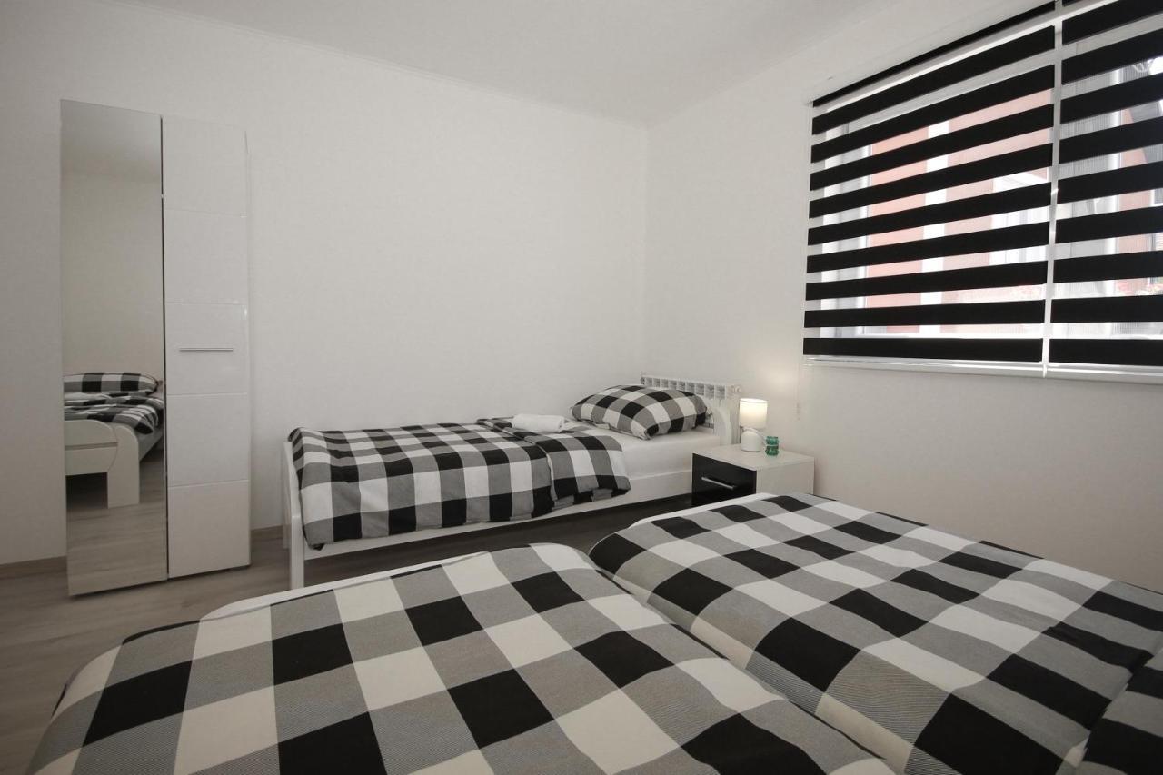 Apartments Sweet Home Otočac Extérieur photo