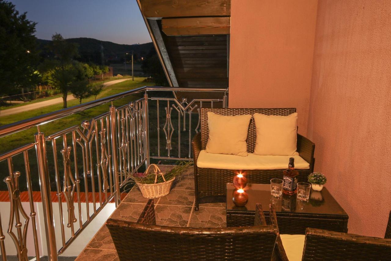 Apartments Sweet Home Otočac Extérieur photo